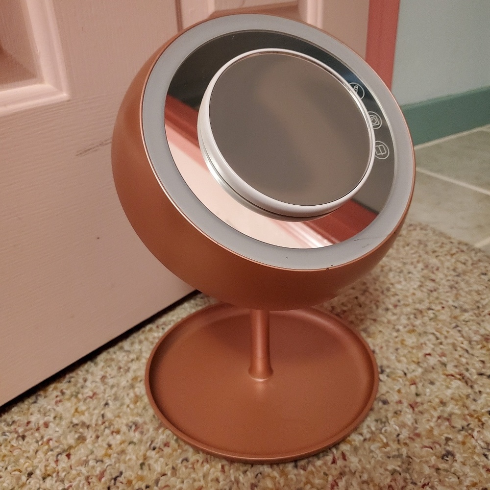 Juno Smart Mirror
